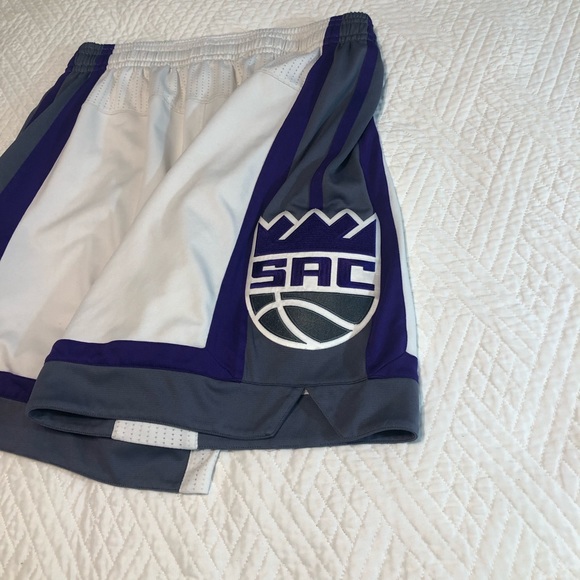 Men’s shorts - Picture 5 of 9